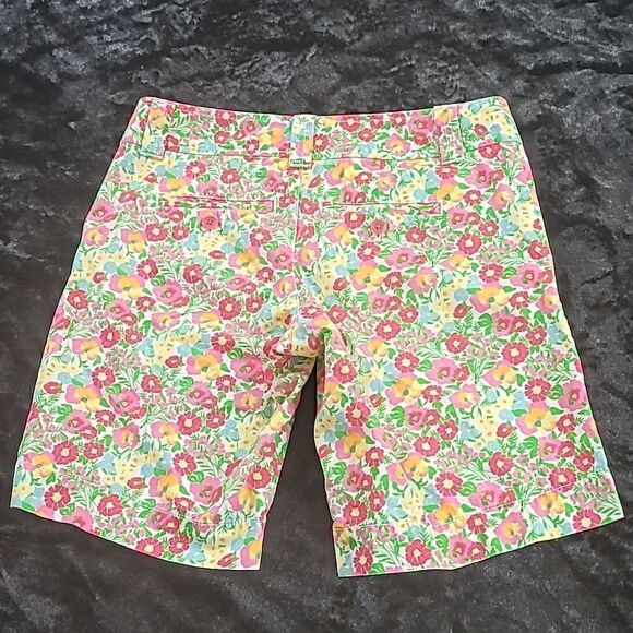 Lilly Pulitzer Pink And Green Floral Shorts - Picture 6 of 6